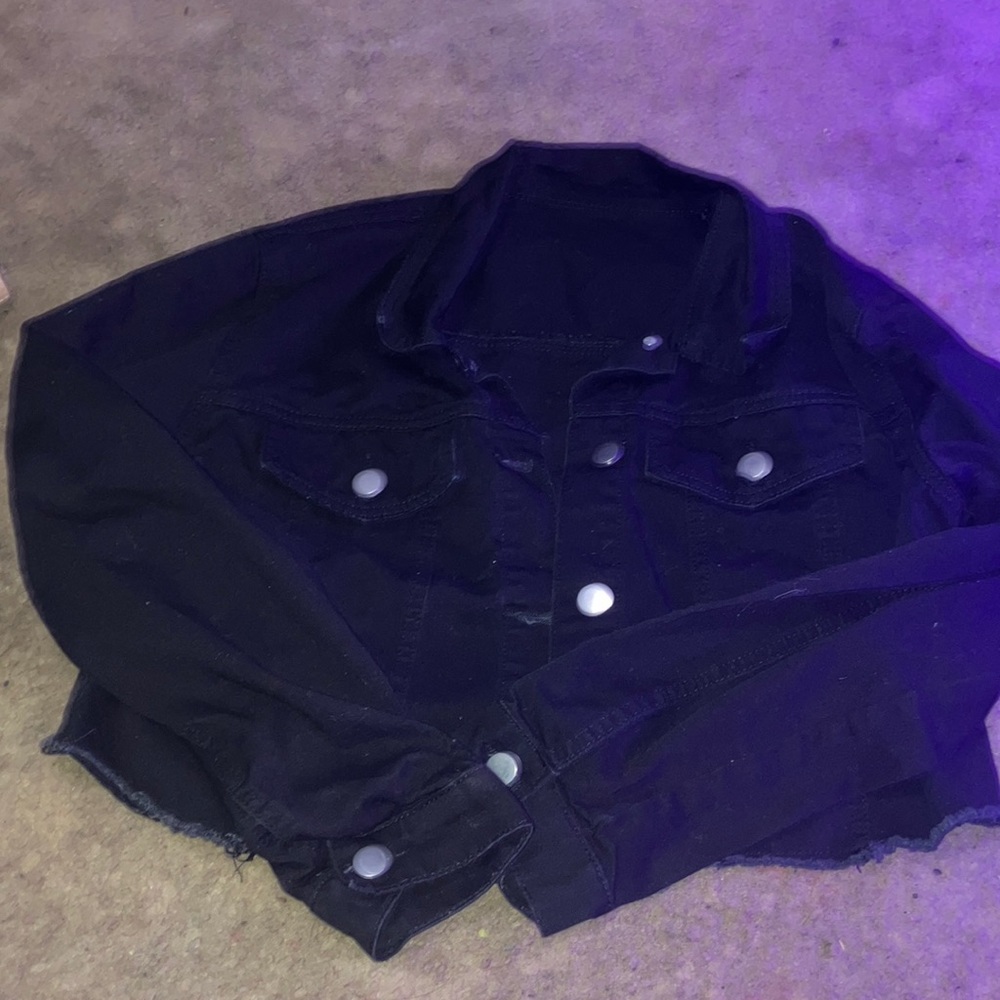Shein Jean jacket, black good over throw and has never been worn